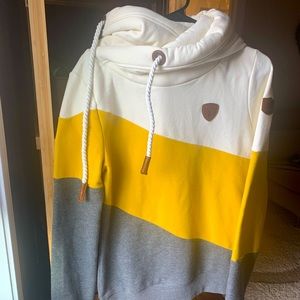 Wanakome pullover. Tags on, never worn.